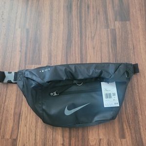 NIKE FANNY PACK...